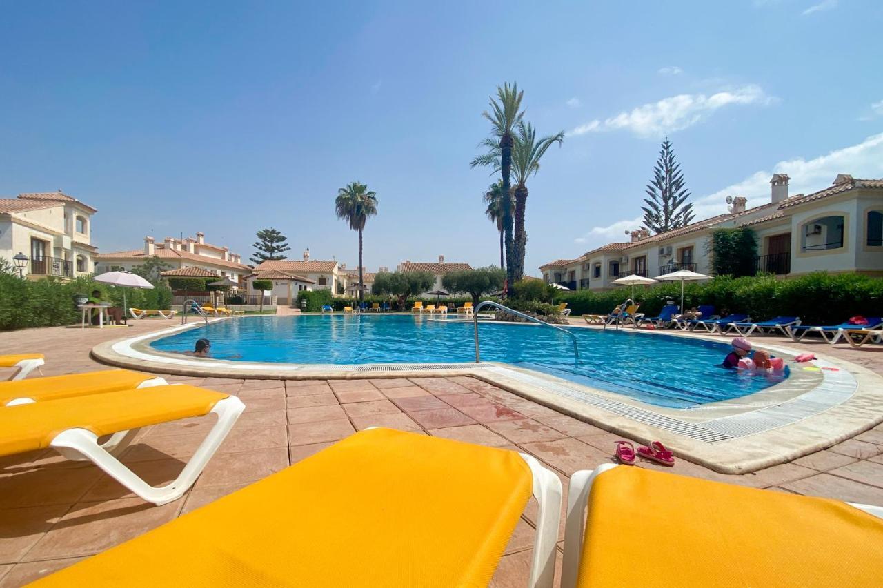 Lovely 1- Bedroom Rental With Pool, Close To The Beach Vera Exterior foto